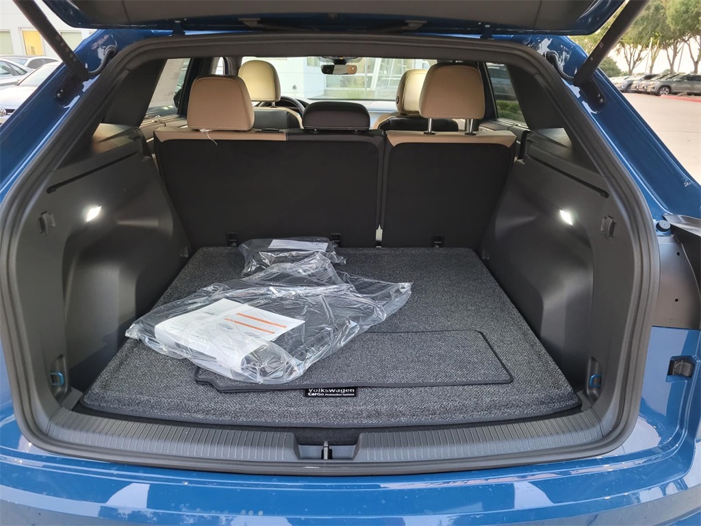 new 2026 Volkswagen Atlas Cross Sport car, priced at $45,994