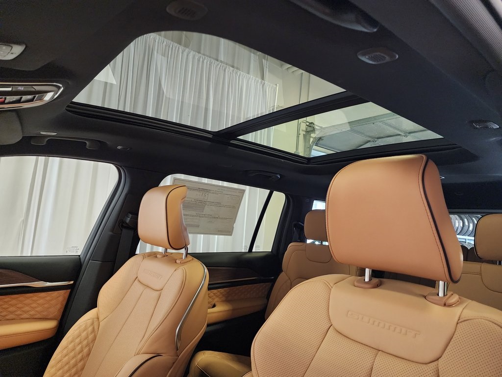new 2025 Jeep Grand Cherokee L car, priced at $62,226