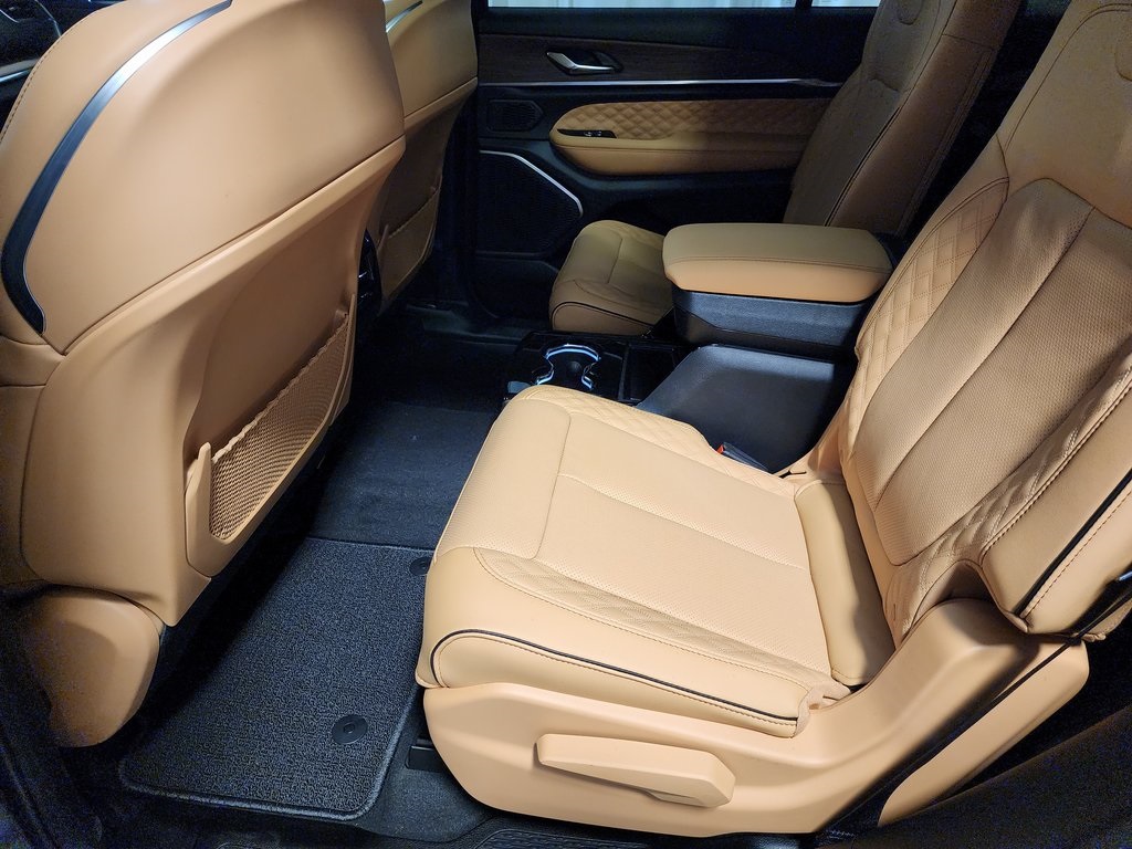 new 2025 Jeep Grand Cherokee L car, priced at $62,226