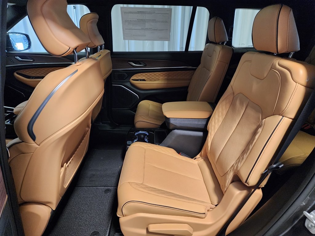 new 2025 Jeep Grand Cherokee L car, priced at $62,226