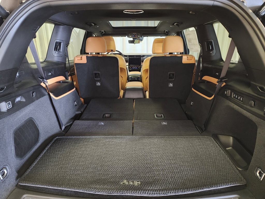 new 2025 Jeep Grand Cherokee L car, priced at $62,226