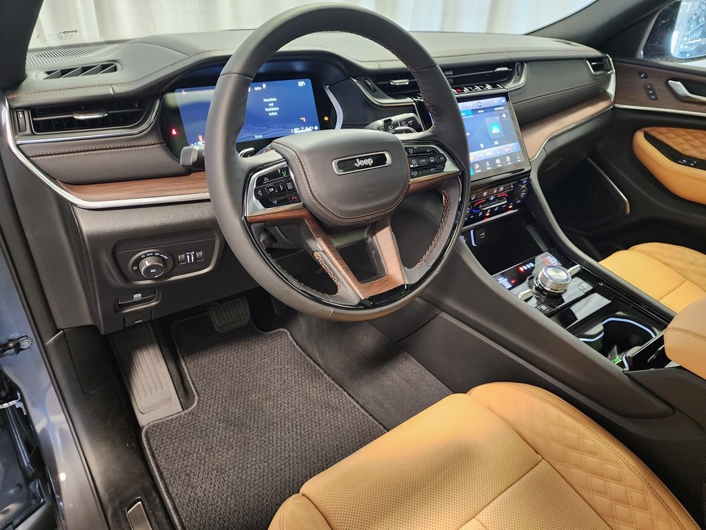 new 2025 Jeep Grand Cherokee L car, priced at $62,226