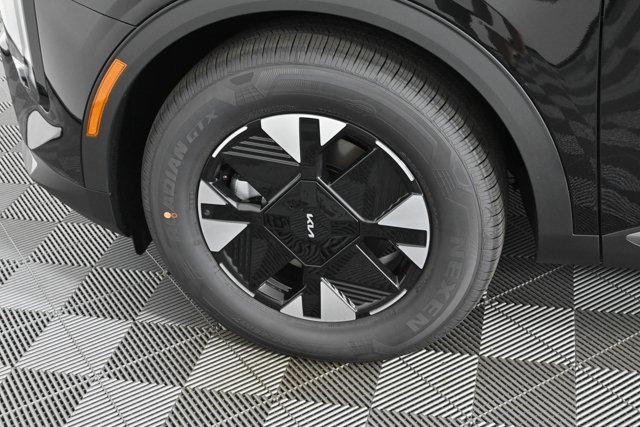 new 2026 Kia Sportage Hybrid car, priced at $33,034