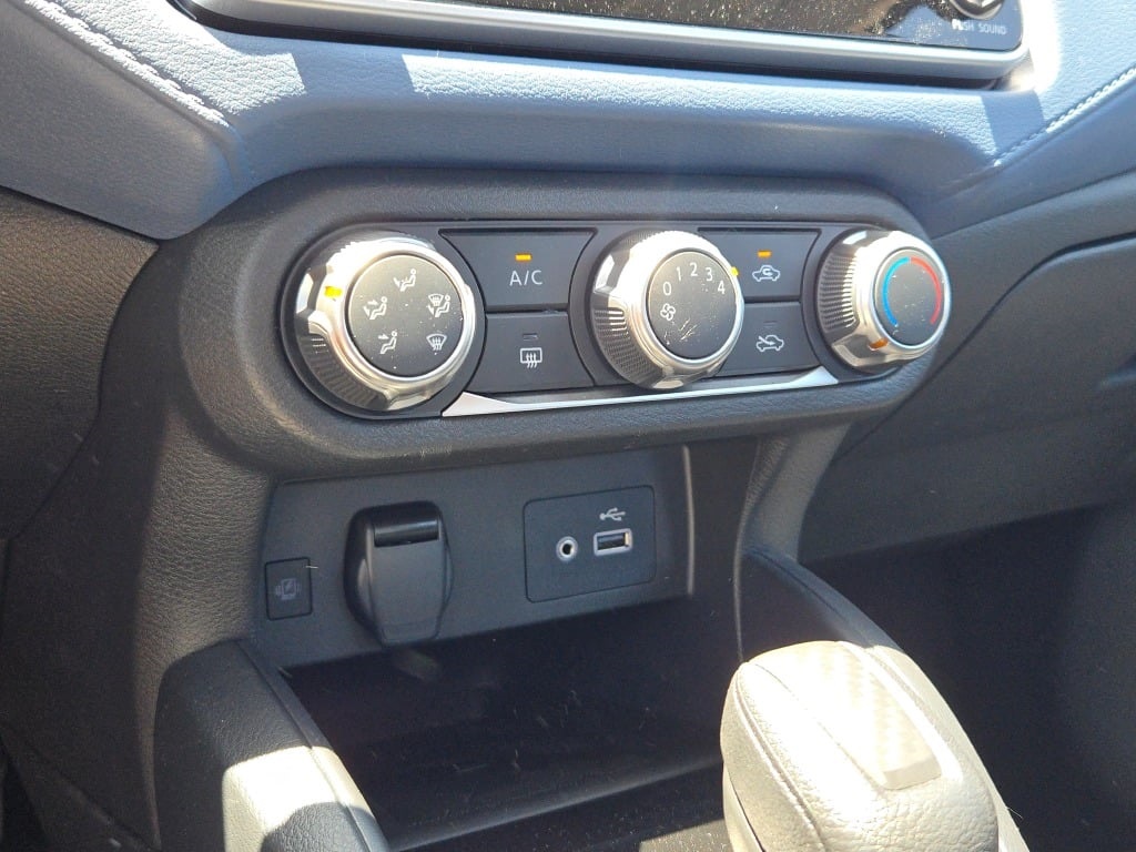 new 2025 Nissan Versa car, priced at $22,385
