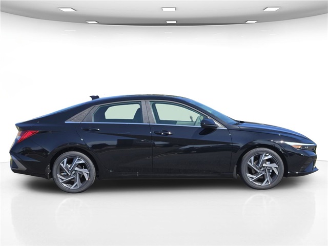 new 2025 Hyundai Elantra car, priced at $24,680