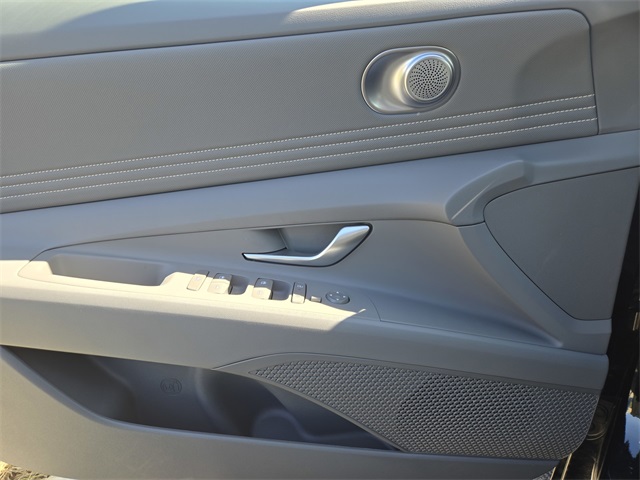 new 2025 Hyundai Elantra car, priced at $24,680