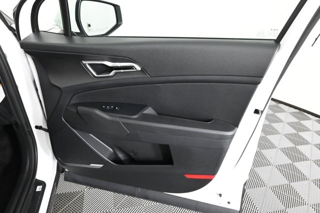 new 2025 Kia Sportage Hybrid car, priced at $32,643