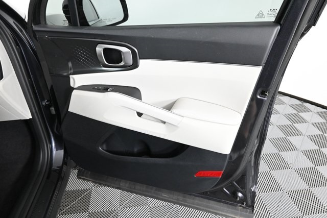new 2025 Kia Sorento car, priced at $35,394