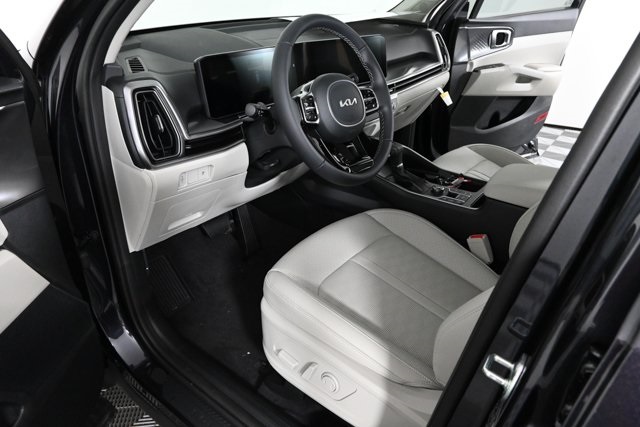 new 2025 Kia Sorento car, priced at $35,394