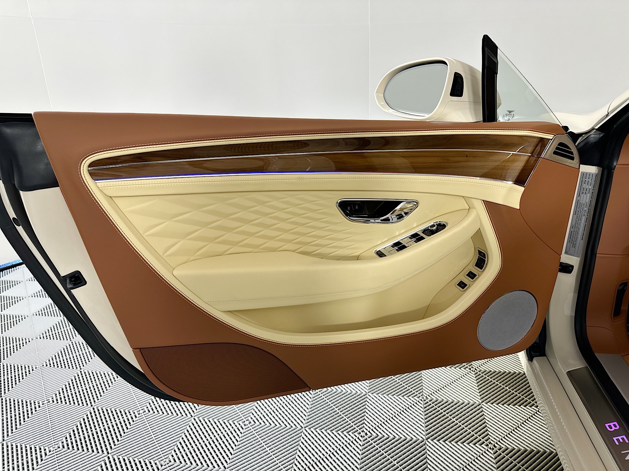 new 2026 Bentley Continental GTC car