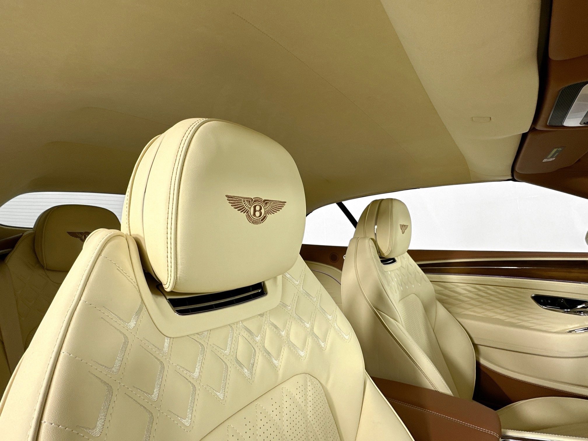 new 2026 Bentley Continental GTC car