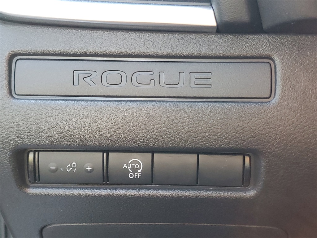 used 2025 Nissan Rogue car