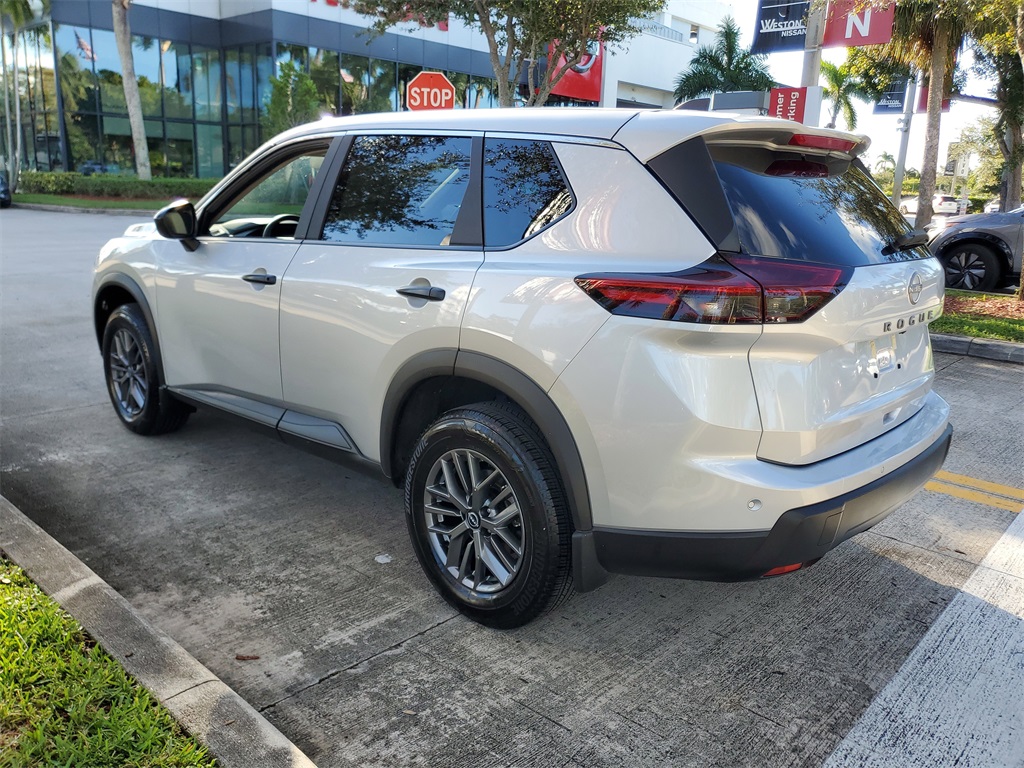 used 2025 Nissan Rogue car