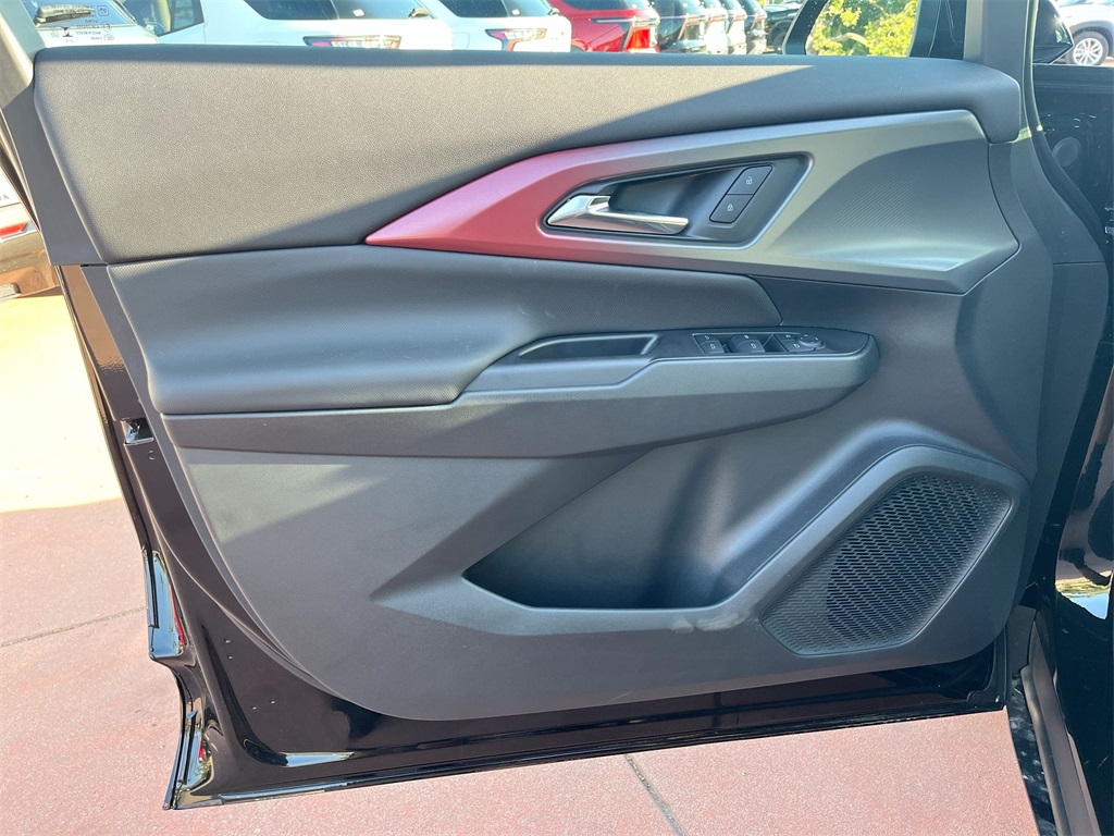 new 2025 Chevrolet Equinox EV car, priced at $41,220