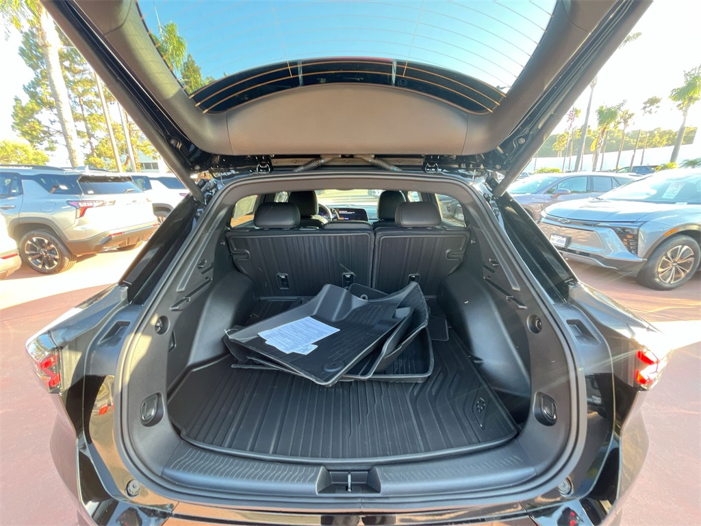 new 2025 Chevrolet Equinox EV car, priced at $41,220