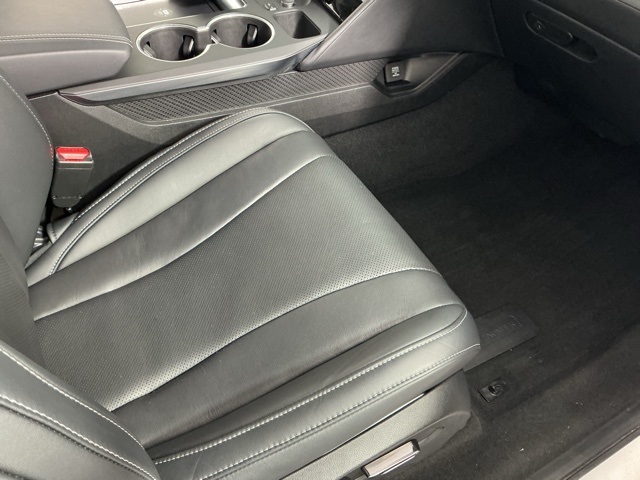 used 2022 Acura MDX car, priced at $33,955