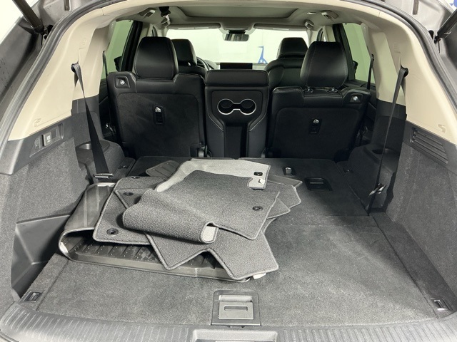 used 2022 Acura MDX car, priced at $33,955