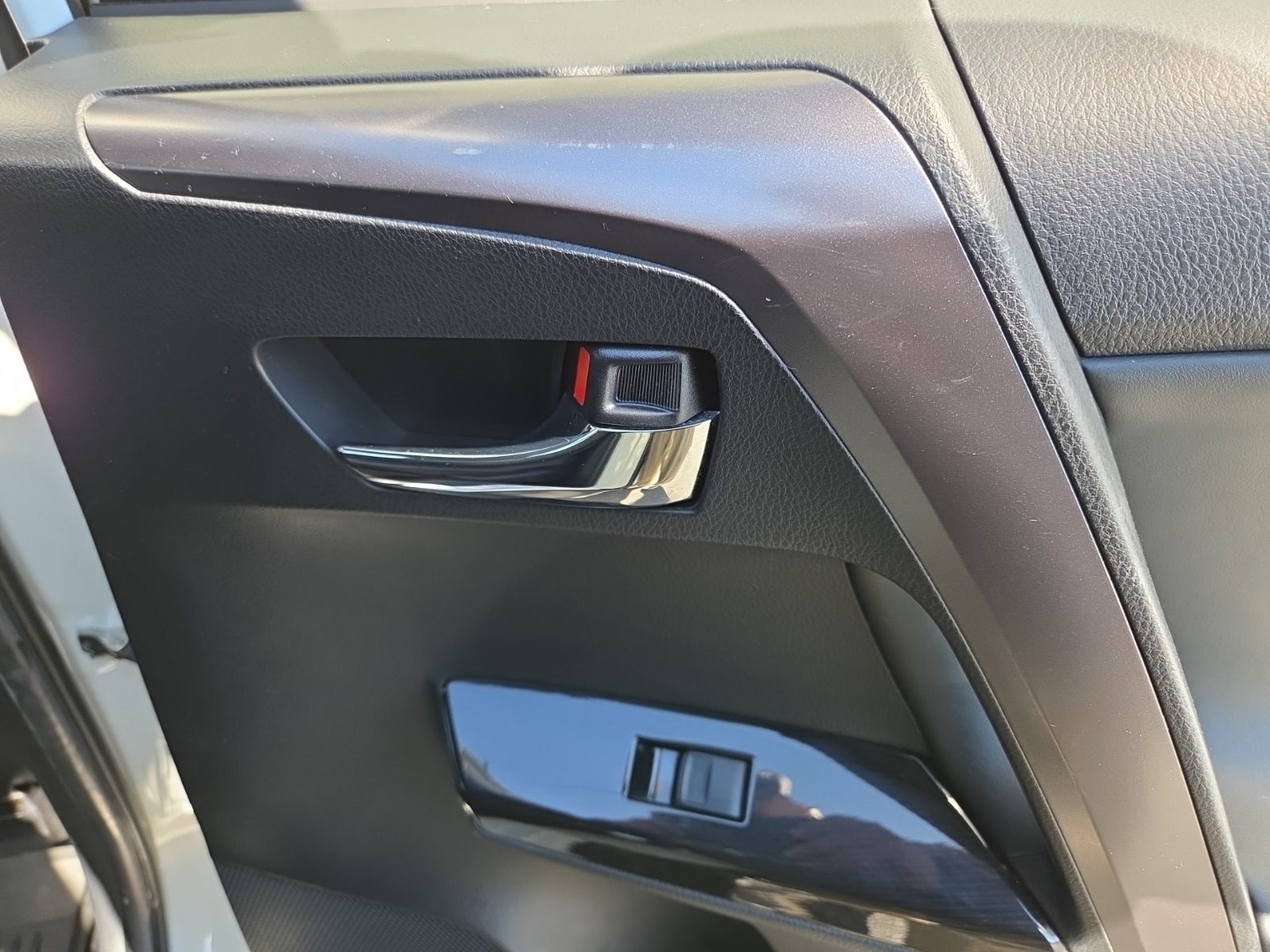 used 2018 Toyota RAV4 car, priced at $17,143