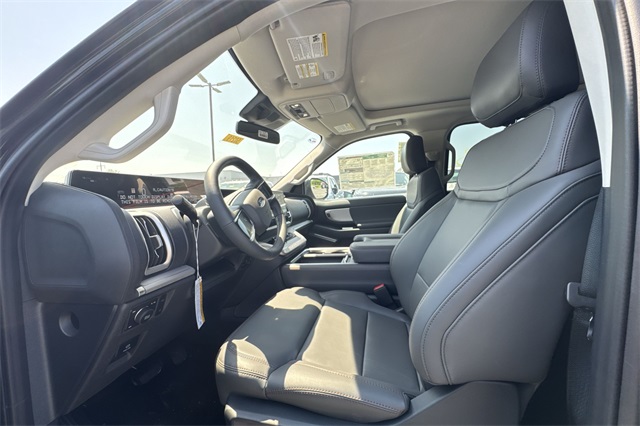 new 2025 Ford Expedition car, priced at $72,300