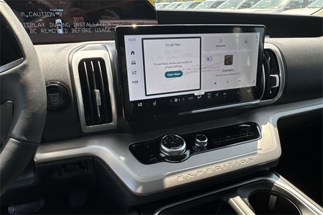 new 2025 Ford Expedition car, priced at $72,300