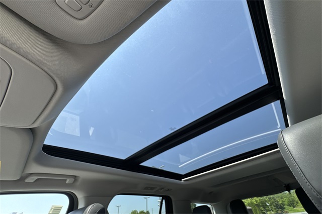 new 2025 Ford Expedition car, priced at $72,300