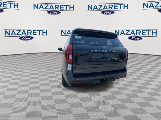 new 2025 Ford Expedition car, priced at $72,300
