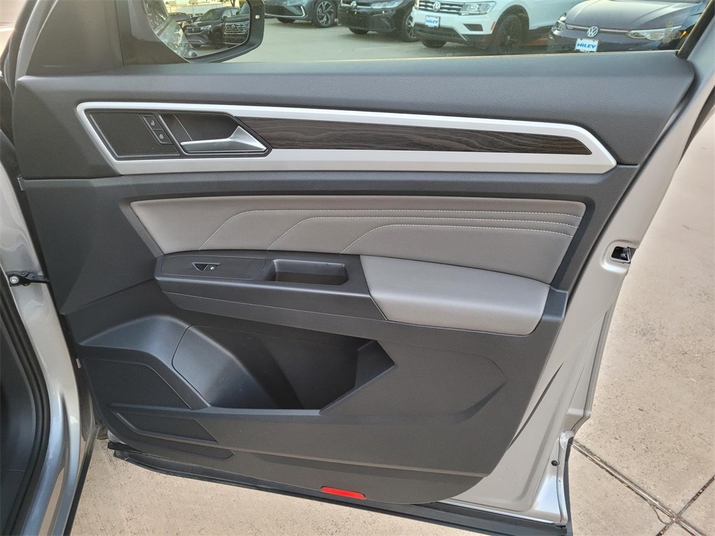 used 2023 Volkswagen Atlas car, priced at $30,700
