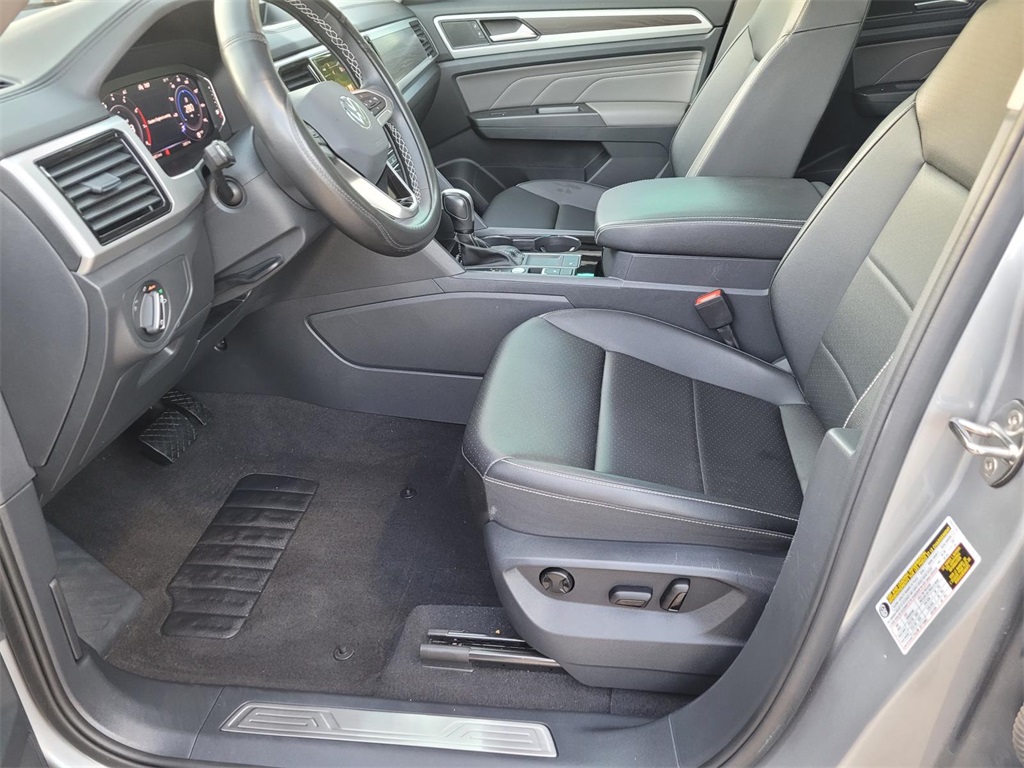 used 2023 Volkswagen Atlas car, priced at $30,700