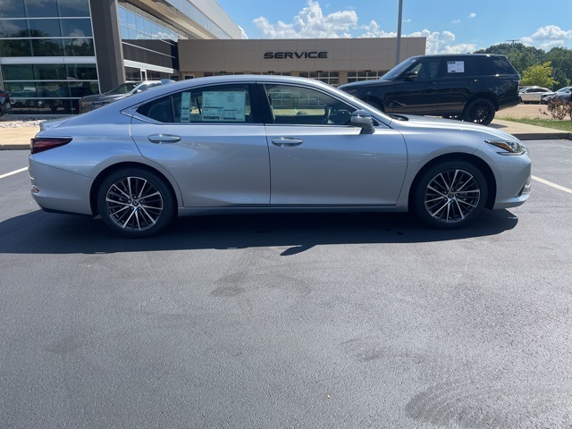 new 2025 Lexus ES car, priced at $49,424