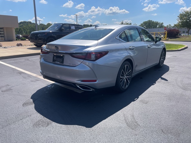 new 2025 Lexus ES car, priced at $49,424