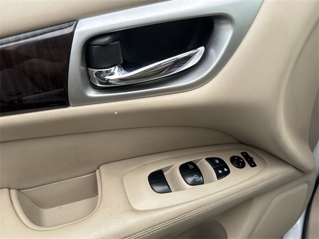 used 2014 Nissan Pathfinder car, priced at $7,595