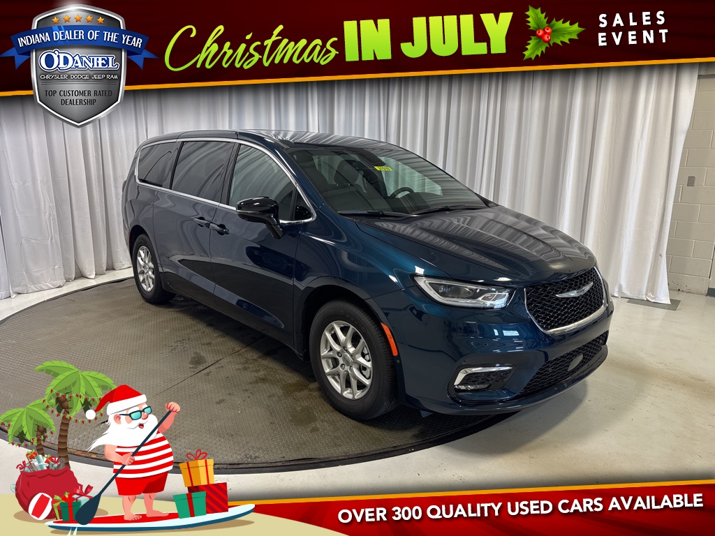 new 2025 Chrysler Pacifica car, priced at $42,383
