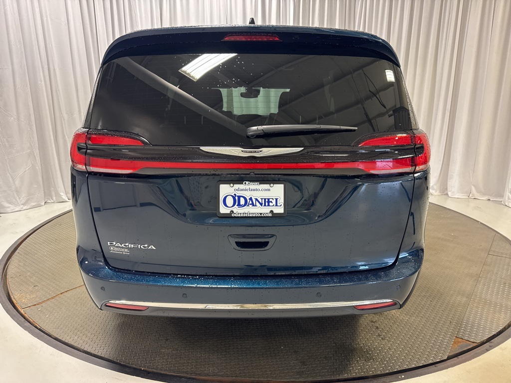 new 2025 Chrysler Pacifica car, priced at $42,383