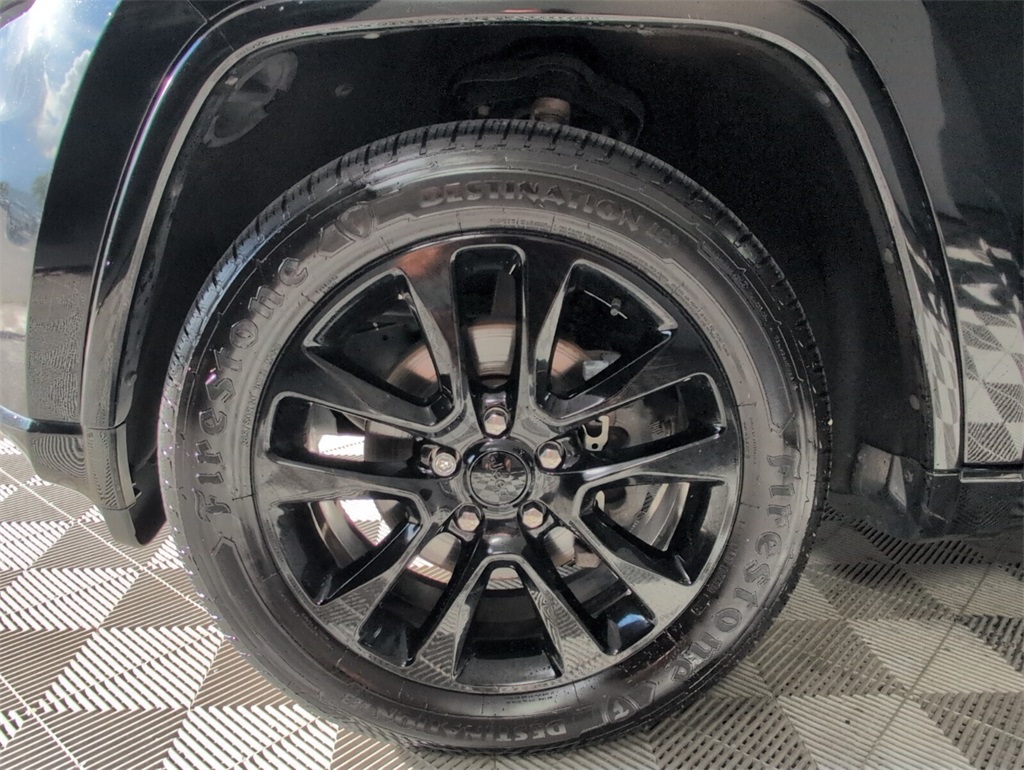 used 2018 Jeep Grand Cherokee car, priced at $13,698