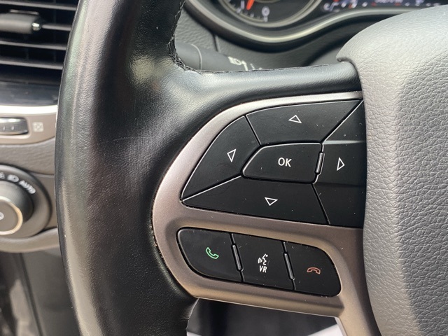 used 2021 Jeep Cherokee car, priced at $21,725
