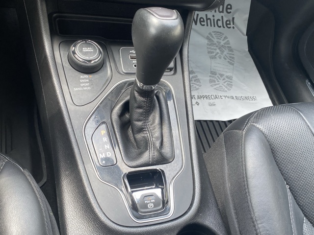 used 2021 Jeep Cherokee car, priced at $21,725