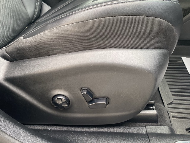 used 2021 Jeep Cherokee car, priced at $21,725