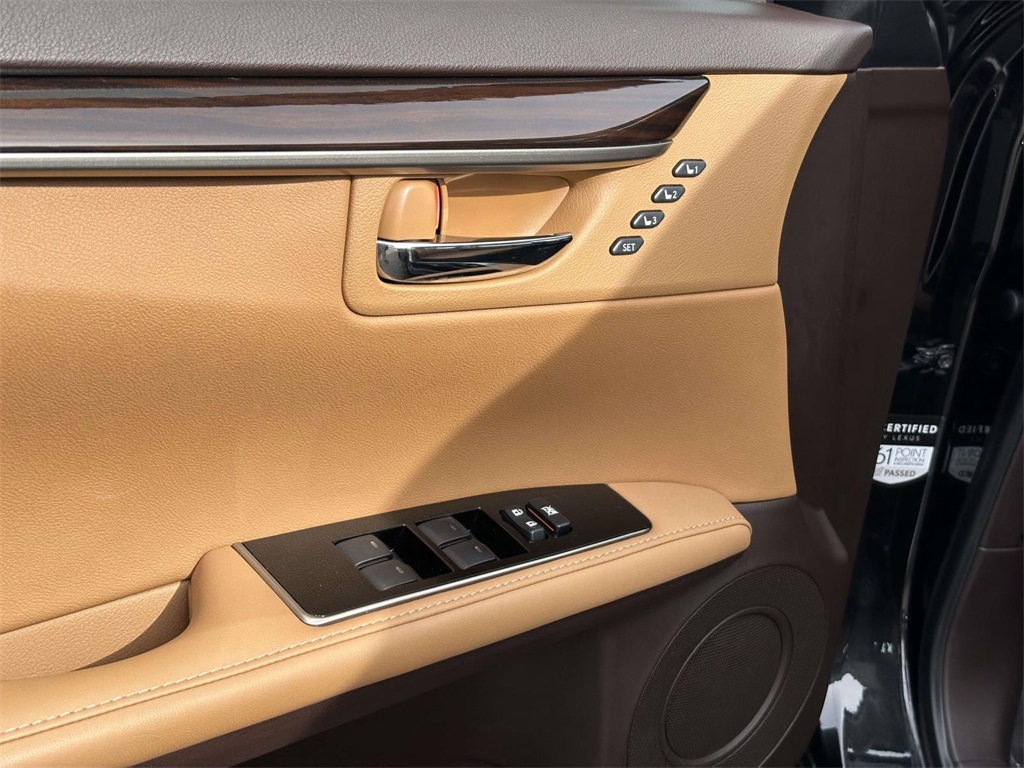 used 2018 Lexus ES car, priced at $27,975