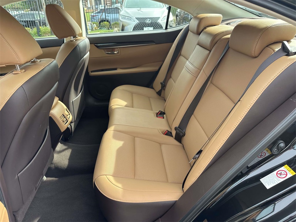 used 2018 Lexus ES car, priced at $27,975