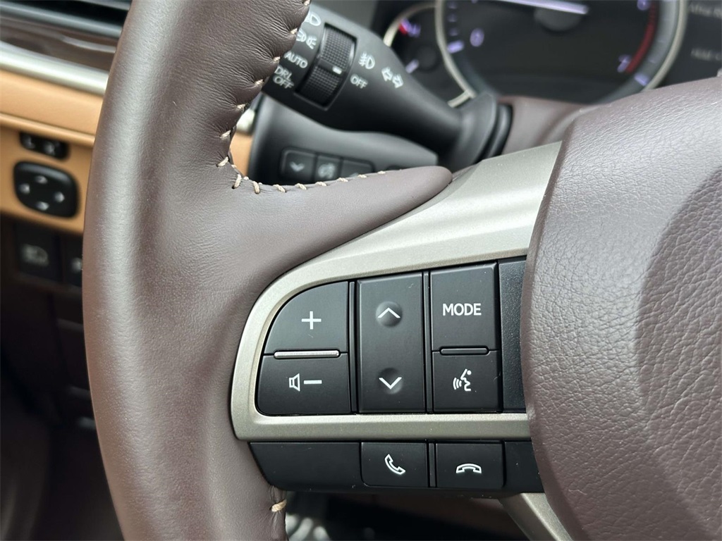 used 2018 Lexus ES car, priced at $27,975