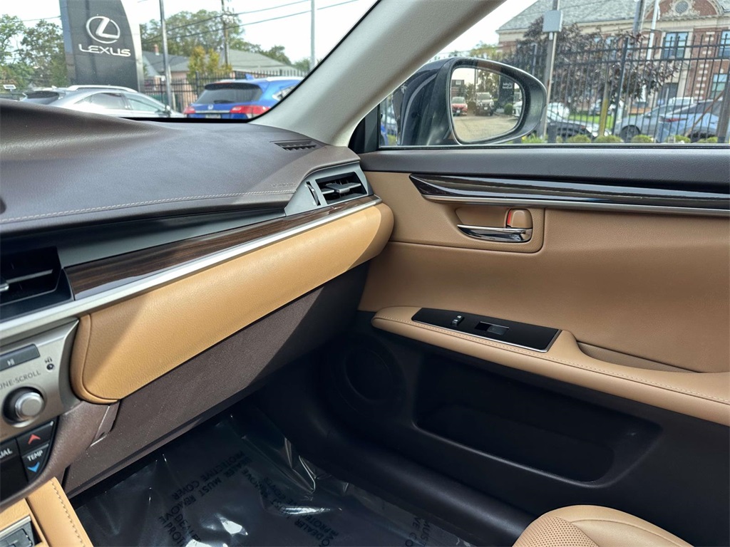 used 2018 Lexus ES car, priced at $27,975