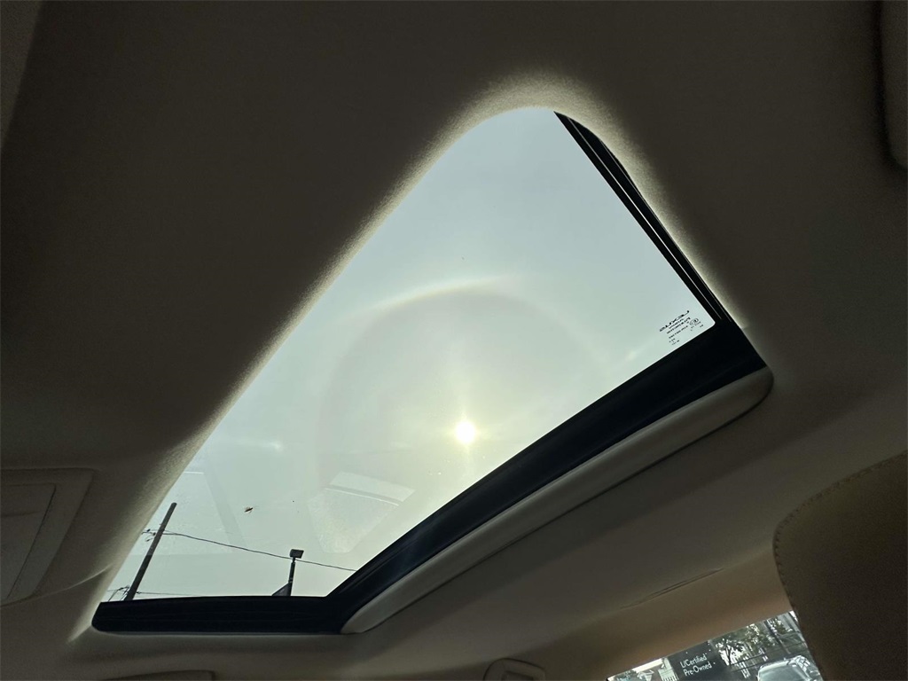 used 2018 Lexus ES car, priced at $27,975