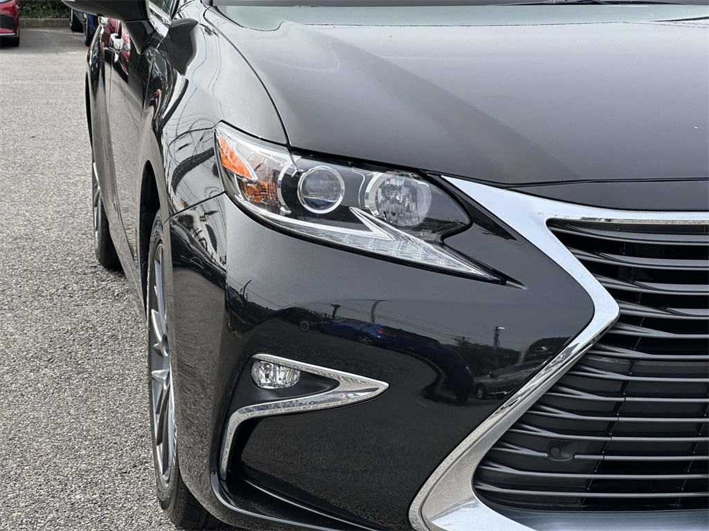 used 2018 Lexus ES car, priced at $27,975