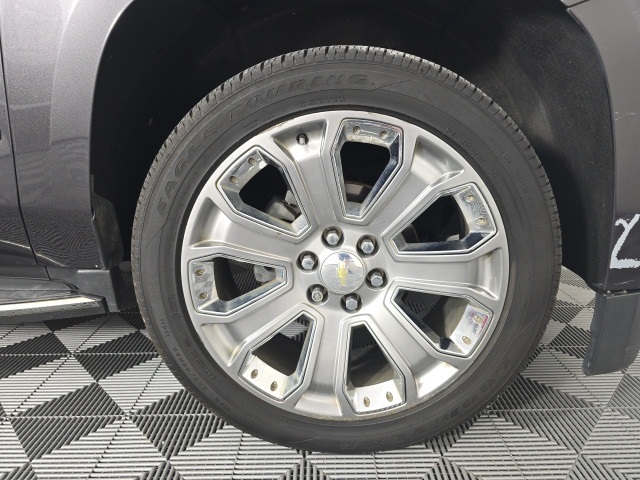used 2018 Chevrolet Suburban car, priced at $27,969