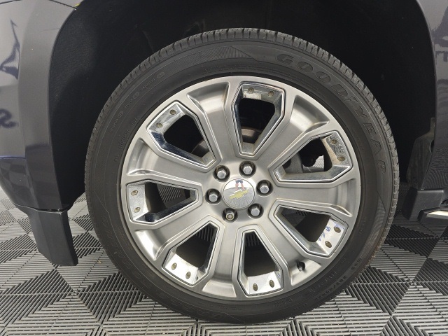 used 2018 Chevrolet Suburban car, priced at $27,969