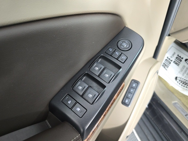 used 2018 Chevrolet Suburban car, priced at $27,969