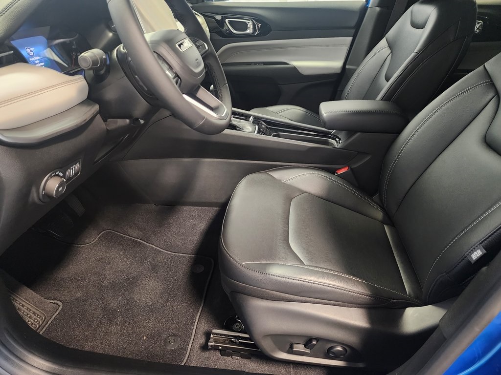 new 2025 Jeep Compass car, priced at $32,743
