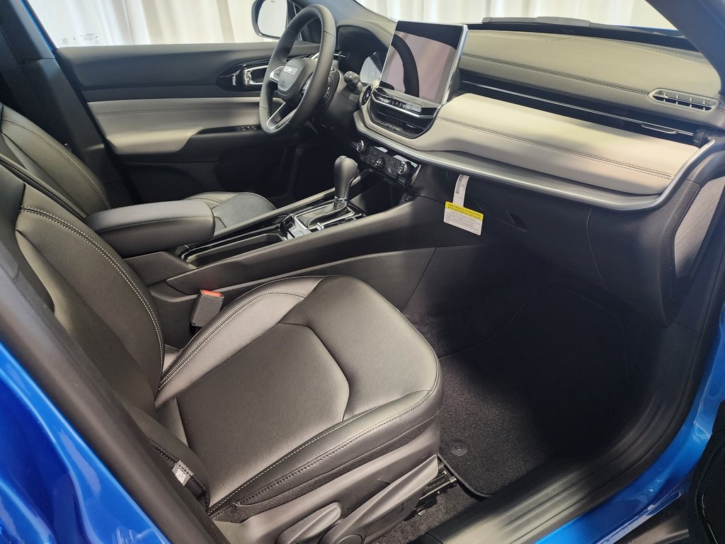 new 2025 Jeep Compass car, priced at $32,743