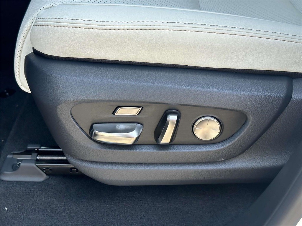 new 2025 Lexus LX car, priced at $117,683