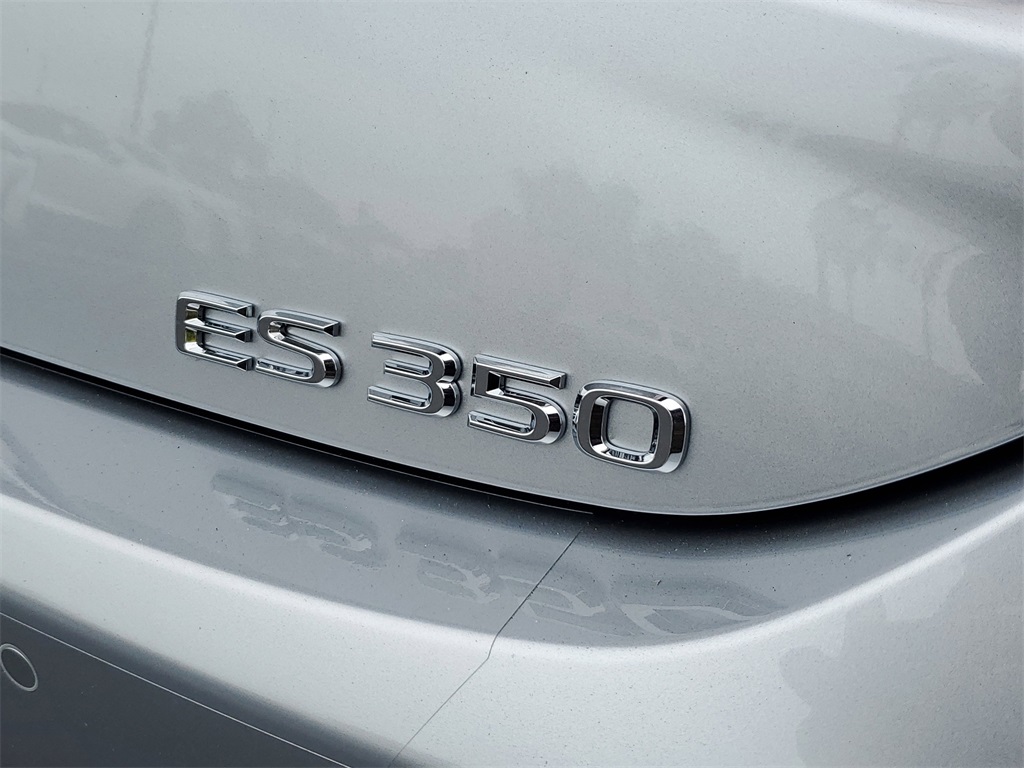 new 2025 Lexus ES car, priced at $50,289